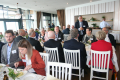 Jonas Bjelfvenstam under lunchen.