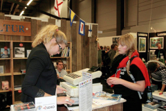 Olivia Larsson i kassan. Foto: Torbjörn Dalnäs