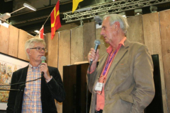 Bokanjärernas grundare Jörn Hammarstrand med Kultursällskapets sekreterare Lennart Johnsson.